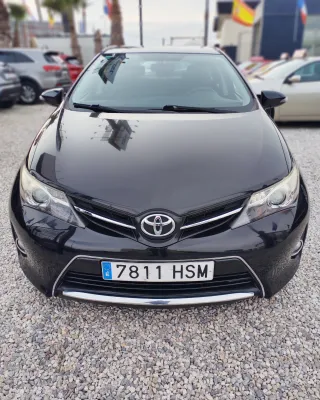 Toyota Auris 2013
