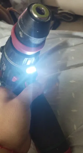 Taladro - atornillador bateris