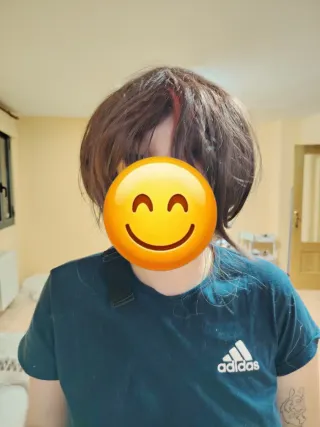 Peluca castaña con reflejos rojos sintéticas