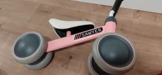 Correpasillos bebé Sawyer rosa