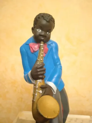 Figura Saxofonista V.Navarro