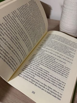 Los ojos amarillos de los cocodrilos (Ficción) ...