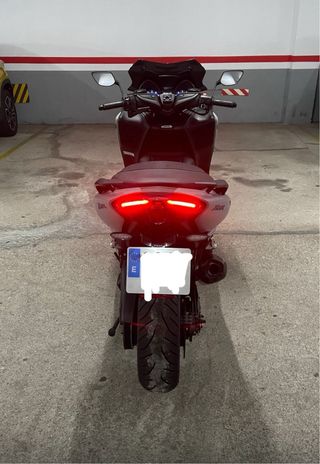 Yamaha TMAX 560 Gris Abs año 2020