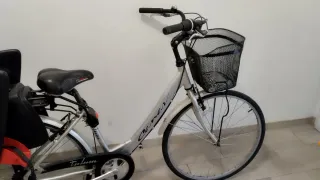 Bicicleta paseo aluminio niña/mujer