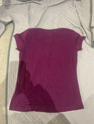 Camiseta básica morada
