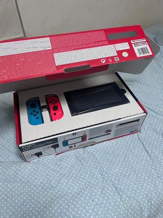 Nintendo Switch Azul y Rojo