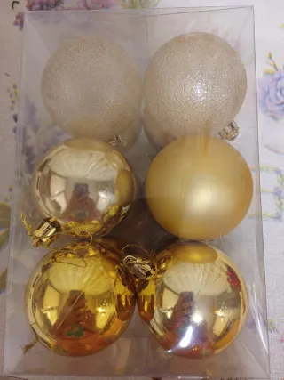 Bolas de Navidad Doradas
