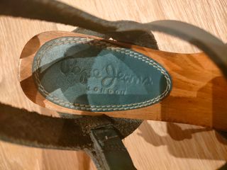 Sandalias de madera y piel Pepe Jeans