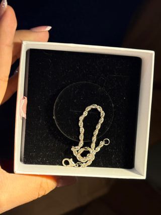 Pulsera de plata estilo cadena
