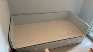 Cuna convertible con cambiador marca Mobles Ros