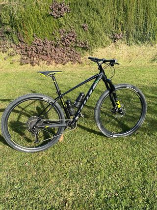 Bicicleta Scott Scale 950