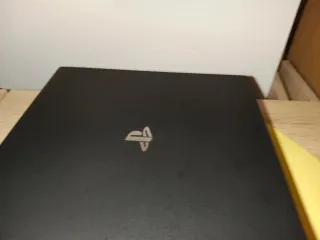 PS4 Pro 1TB Negra + 2 Juegos