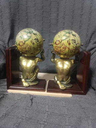 Pareja sujetalibros bronce Atlas