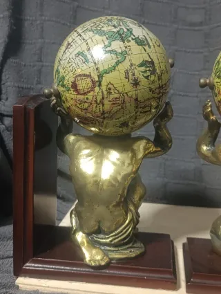 Pareja sujetalibros bronce Atlas