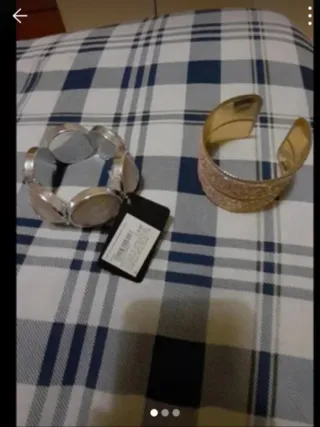 2 bracciali donna colori oro e argento