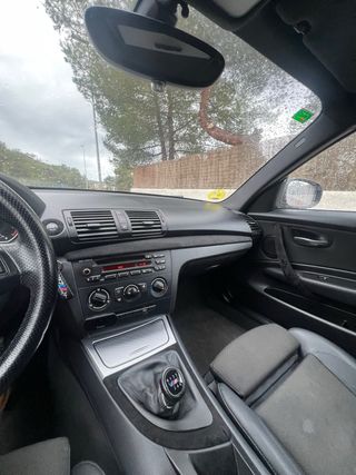 Quiero vender mi coche , un bmw serie 1 del 2010