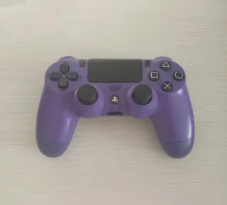 PS4 Pro 1TB + 2 mandos + NBA2K25