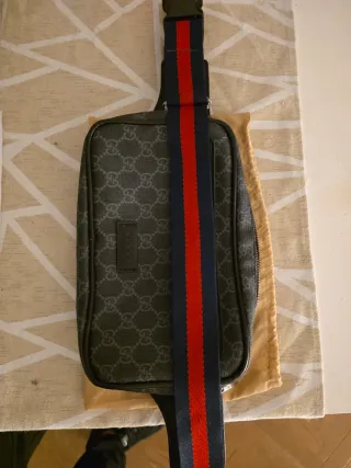 Riñonera Gucci Negra