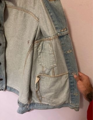 Chaqueta vaquera pintada a mano.