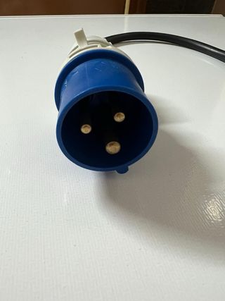 Adaptador conector CEE azul y negro