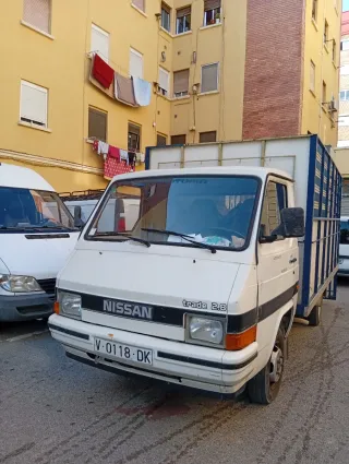 Nissan Trade 1990