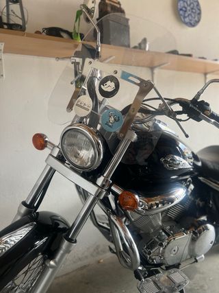 Suzuki Intruder VL 250 (2008) – Custom clásica