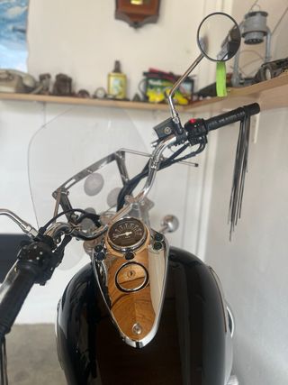 Suzuki Intruder VL 250 (2008) – Custom clásica