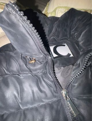 Bomber Lola Casademunt plumas y neopreno