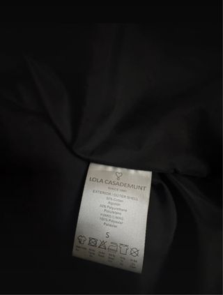 Bomber Lola Casademunt plumas y neopreno