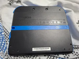 Pack Nintendo 2DS Negra + 3 Juegos