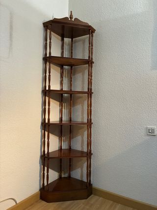 Rinconera clásica de madera