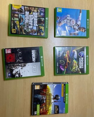 Xbox One con 2 mandos y 5 juegos