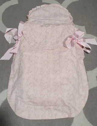 Saco capazo rosa con estampado floral