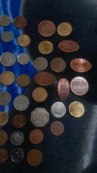 Lote 110 monedas y 6 billetes antiguos