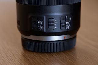 Canon RF 85mm F2 MACRO IS STM