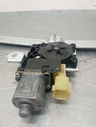 Elevalunas trasero ford 0130822735 kuga - 3 211055