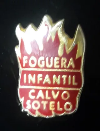 PINS DE HOGUERAS