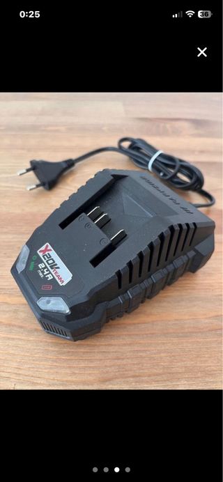 Cargador Batería Parkside 20V 2.4A