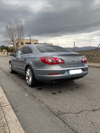 Volkswagen Passat CC 2009