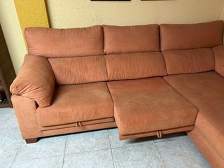 Sofá chaise longue extensible naranja