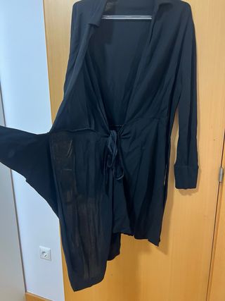 Vestido negro Massimo Dutti