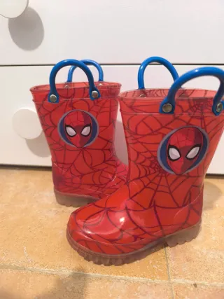 Botas de agua Spiderman con luces