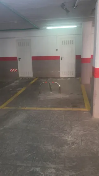 Alquiler Plaza de garaje grande con trastero