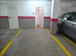 Alquiler Plaza de garaje grande con trastero