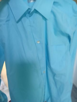 Camisa azul de vestir