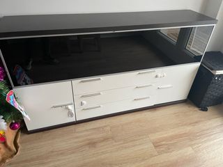 Aparador moderno blanco,negro y wenge con cristal