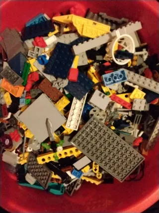 Lego 1 Kg Piezas Variadas (Hay más Kg disponibles)