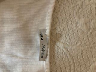 Camiseta blanca corta escote pico