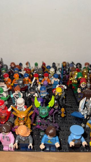 Collezione 128 Personaggi LEGO