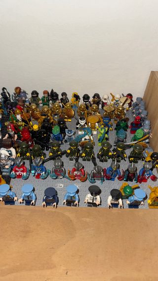 Collezione 128 Personaggi LEGO